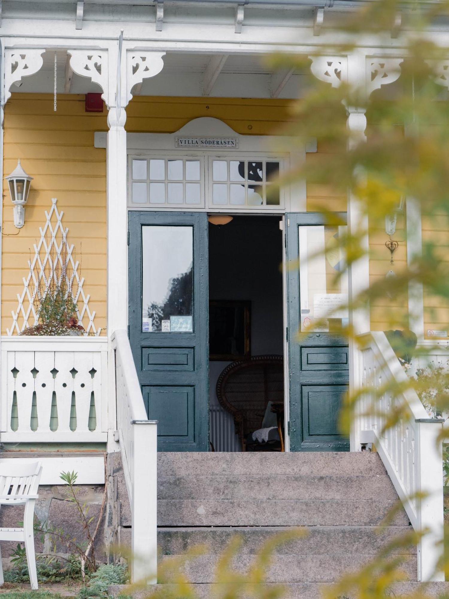 Stf Villa Soederasen B&B Röstånga Buitenkant foto